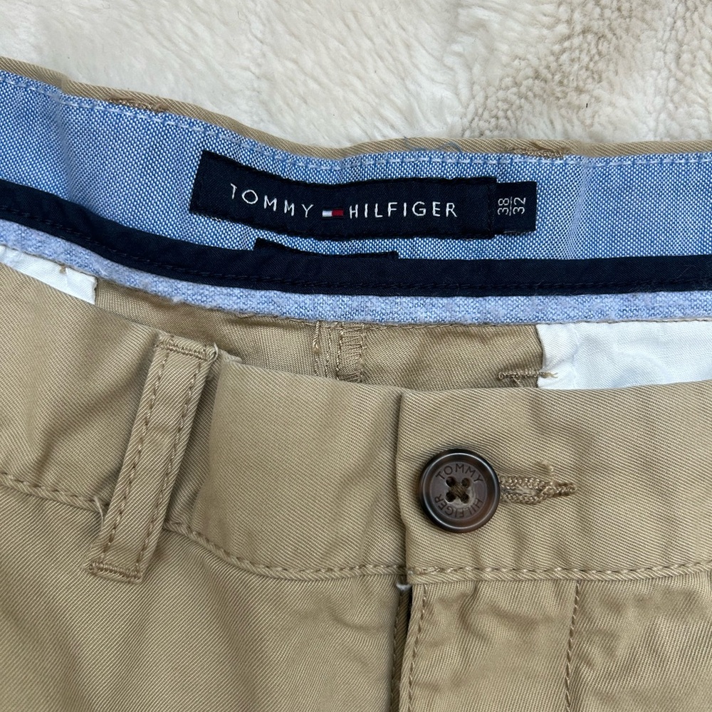 Tommy Hilfiger Men's Khaki Slacks Chinos, Size 38x32 - Picture 3 of 5